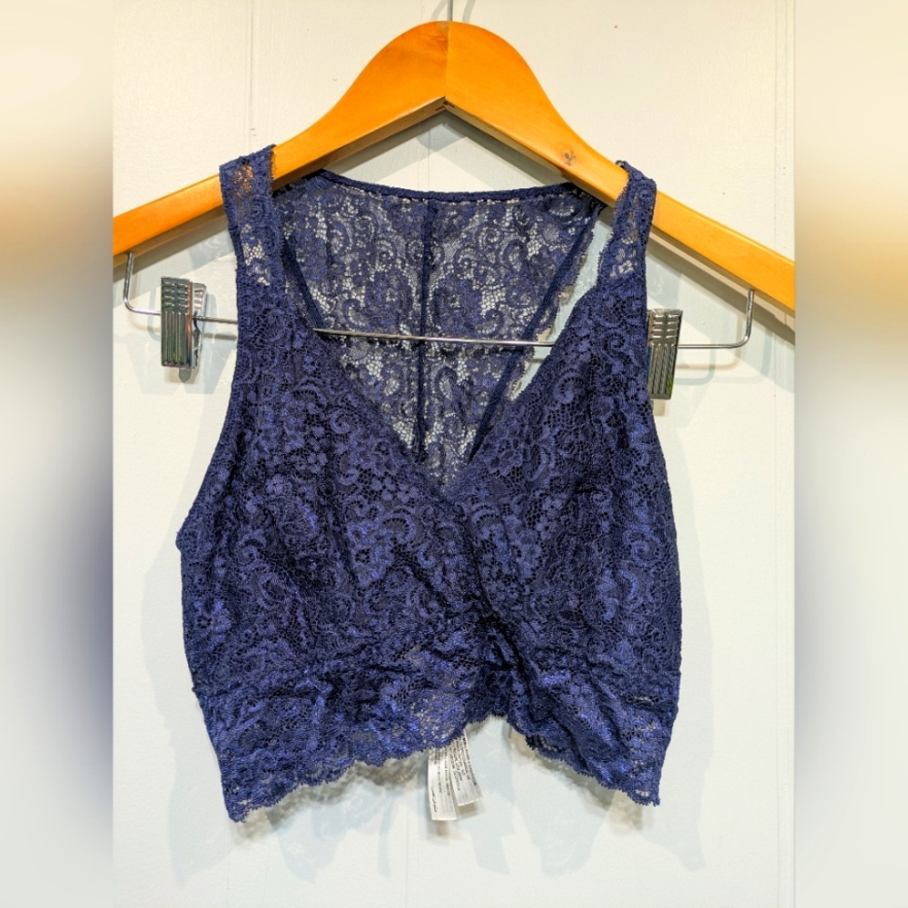 Soma Lace Racerback Bralette Navy‎ Size Medium Unlined No Wire